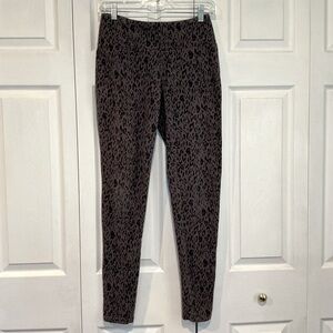 🌹🌹🌹 Teez-Her Gray and Black Animal Print Leggings - Size Medium